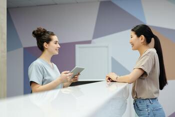 Alocação de Equipe de Atendimento e Recepção para Hospitais e Clínicas